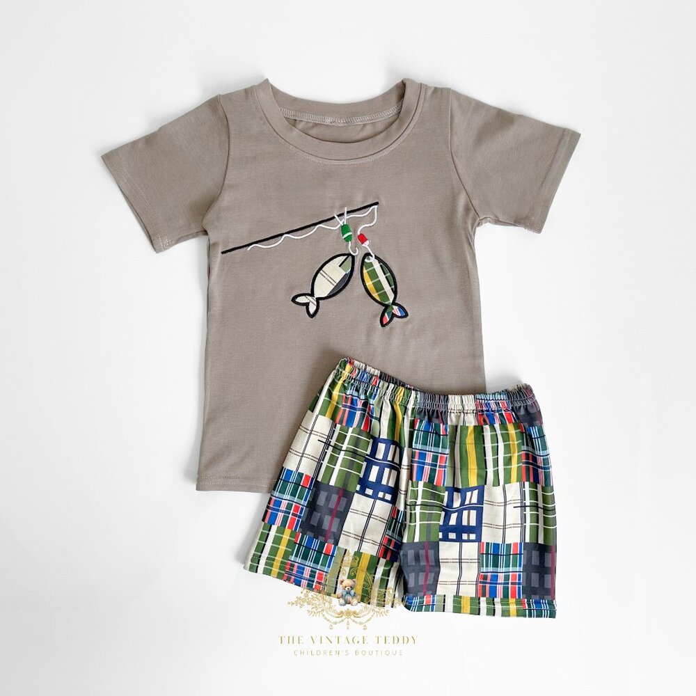 NWT Cute Boys T-shirt & Shorts Matching Set Embroidered Checkered Fish on!  3T
